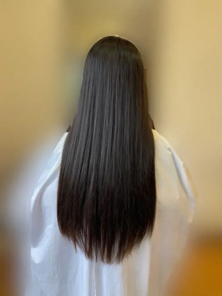 髪を切る前の後ろ姿|髪の毛買取の流れ
